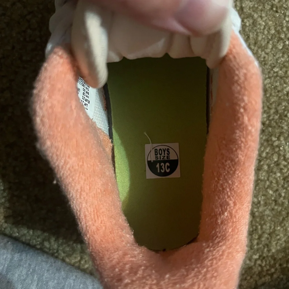 Nike Air Force Ones - Picture 3 of 4
